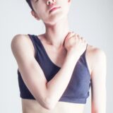 背中を鍛えると肩こりがマシになる？