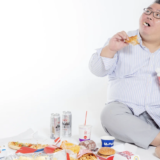食べ過ぎた翌日でも大丈夫！脂肪にしないための4ステップ